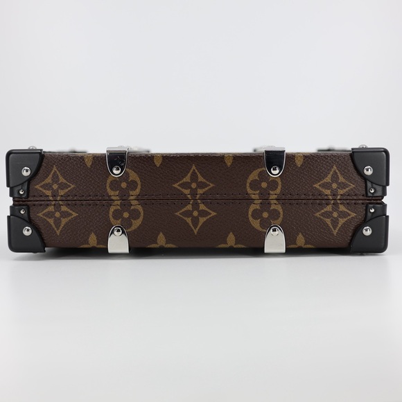 Louis Vuitton
Wallet Trunk Clutch Macassar Monogram Canvas - Picture 5 of 12